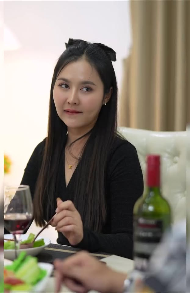 [ครบชุด] 2211149 ก็แอบกินกันมันแซ่บ คนเลยชอบแอบนอกใจ