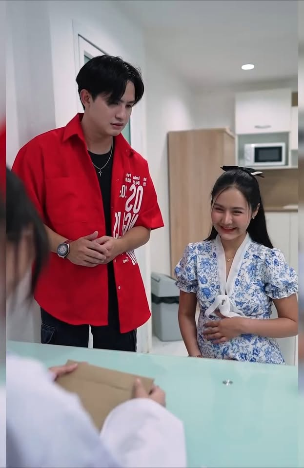 [ครบชุด] 2211161 ซื่อบื้อ กับซื่อตรง มีเส้นบางๆกั้นอยู่