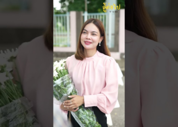 [ตอนต่อไป] 229T1129 AB229 ผู้ชายคนนี้ ทำไมเอาดอกไม้แลกข้าวกล่อง.mp4