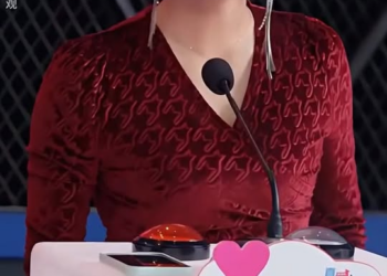 [ครบชุด] TQ11023 เบื้องหลังรอยยิ้มคือความลับที่ไม่มีใครคาดคิดว่าจะได้ยินวันนี้