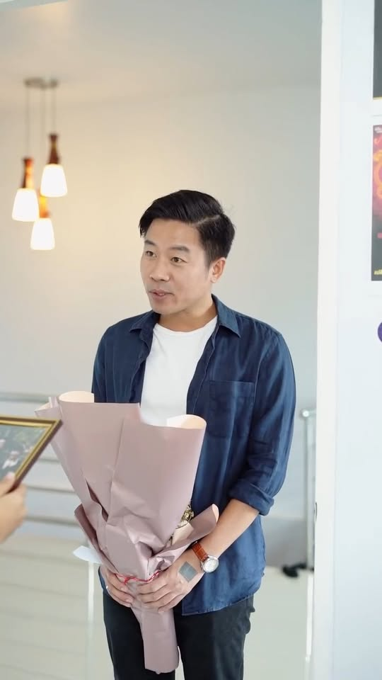 [ครบชุด] 1211052 คนที่เคียงข้างเรา จับมือเรา ไม่ว่าเราจะทำผิดแค่ไหน เขาคนนั้นแหละ คือ ตำรวจ