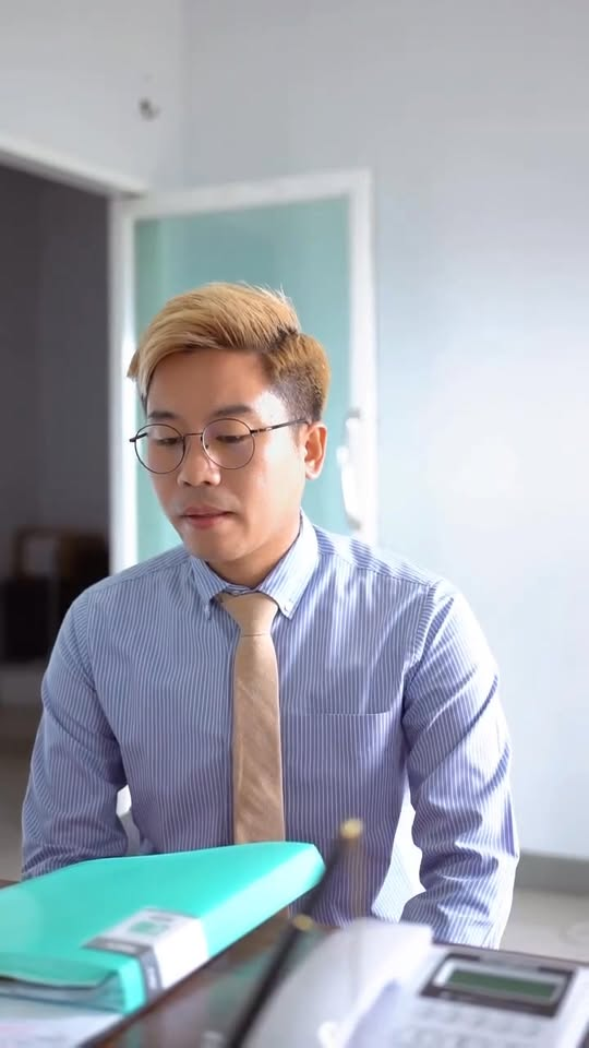 [ครบชุด] 1211109 หัวหน้าร้องไห้ แค่เพราะจะลาไปหาแฟน